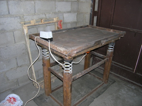стол для изготовления плитки