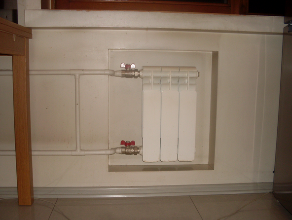 Холодильник под подоконником в хрущевке дизайн