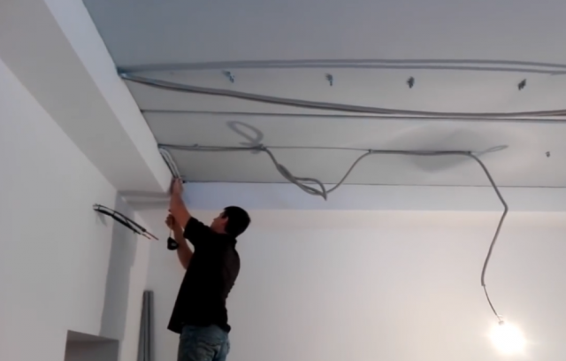 Как собирать потолок Грильято