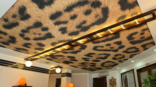 Необычный потолок из ткани: как украшение помещения