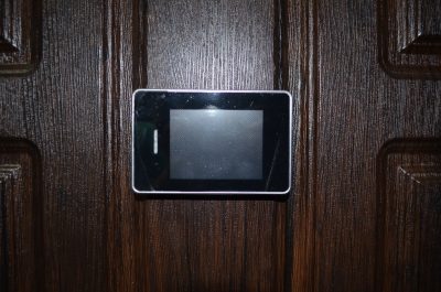 Видеоглазок для входной двери: с wifi, датчиком движения, панорамный