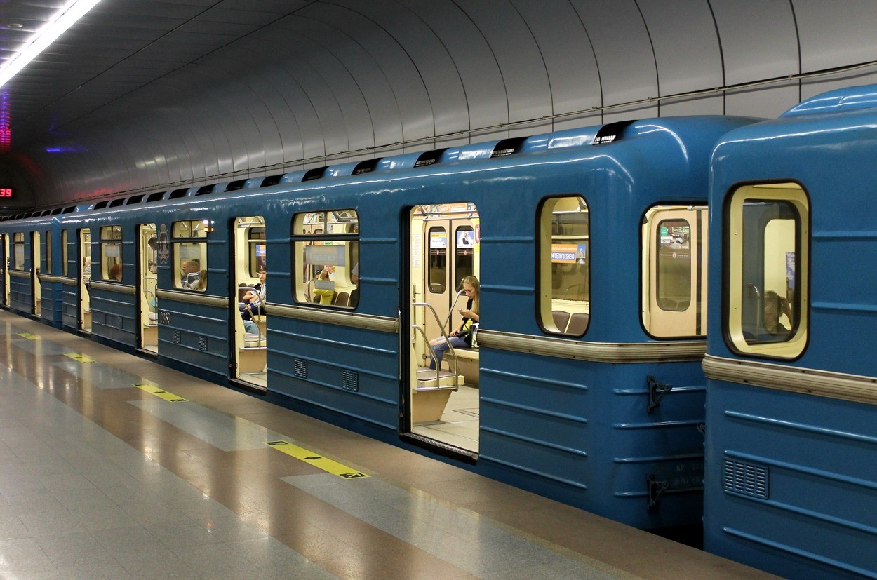Вагон метро Киев 2001