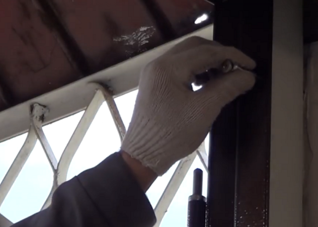 Установка металлических дверей: монтаж дверного доводчика своими руками