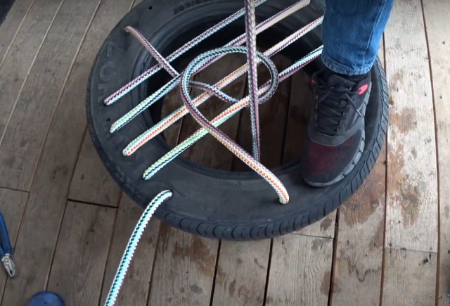 Как сделать качели из шины своими руками: пошаговая инструкция, фото