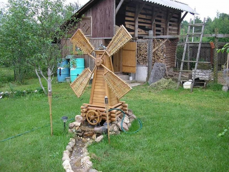 Декоративные мельницы из дерева фото