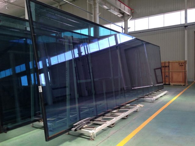 Производство сверхбольших панорамных стеклопакетов впервые начали выпускать в Челябинске