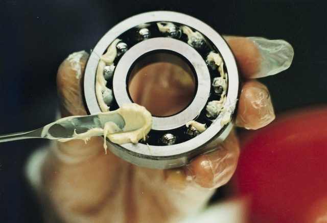 Циатим 221: состав и особенности смазки, основные области применения материала